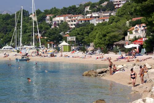 Hostal Studio Brela 2752d