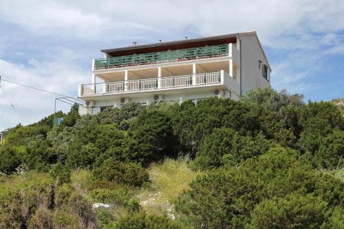 Apartment Milna 555e
