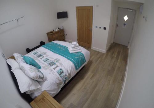 Deepcut Lodge Bed & Breakfast