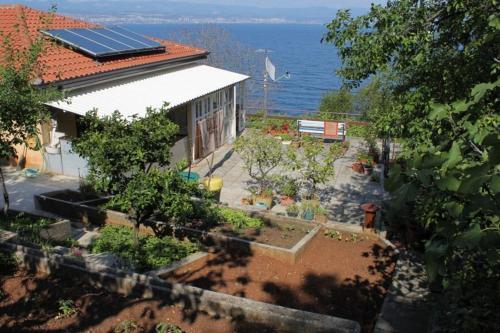 Hostal Double Room Medveja 7775b
