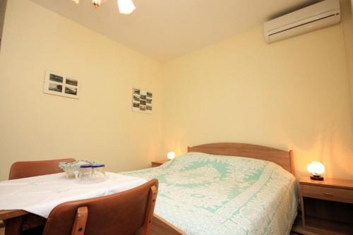 Hostal Double Room Medveja 2305b