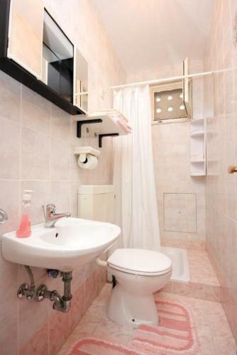 Hostal Double Room Medveja 2305b