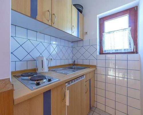 Apartment Pjescana Uvala 7612e