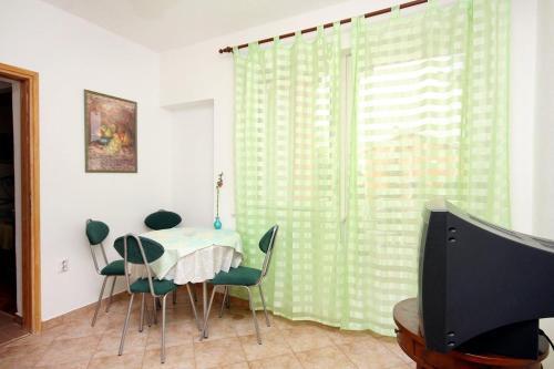 Hostal Apartments With A Parking Space Selce (crikvenica) - 2383