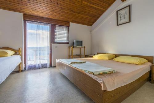 Hostal Apartments With A Parking Space Selce (crikvenica) - 2383