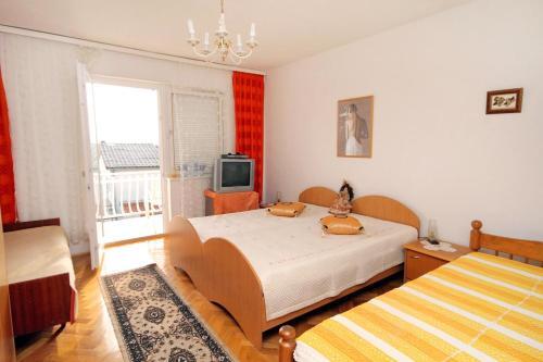 Hostal Apartments With A Parking Space Selce (crikvenica) - 2383