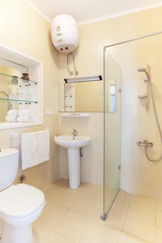 Coral Coast Hotel