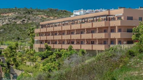 Rock Bay II Apartemento 2055