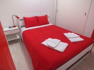 Hostal Dorms & Doubles