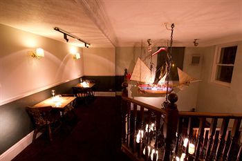 Royal Hotel