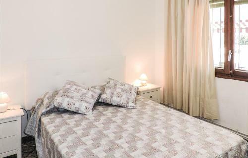 Holiday Home Sant Jordi D'alfama 09