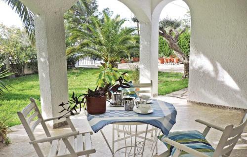 Holiday Home Sant Jordi D'alfama 09