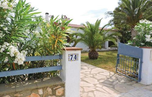 Holiday Home Sant Jordi D'alfama 09