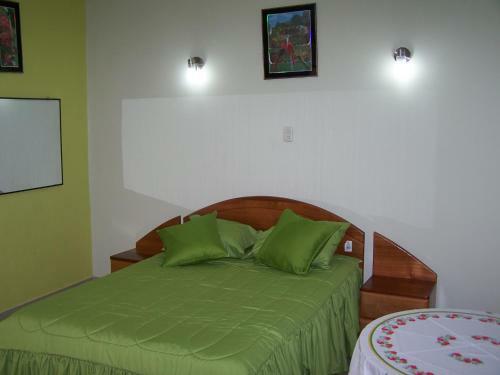 Hostal Alojamiento "selva Del Sol"