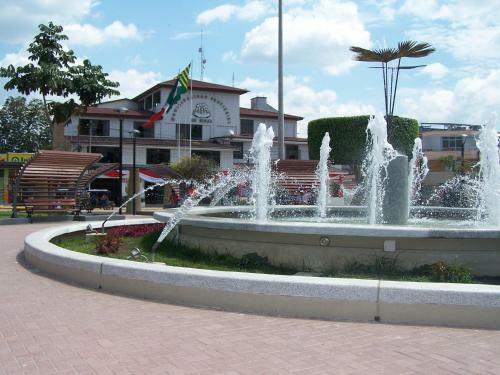 Hostal Alojamiento "selva Del Sol"