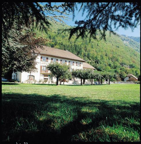 Hotel H�tel Les Grillons