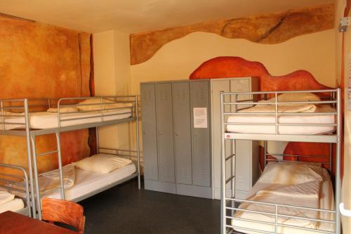 Hostal Alex 30 Hostel
