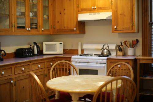 Hostal Pelton Guest House