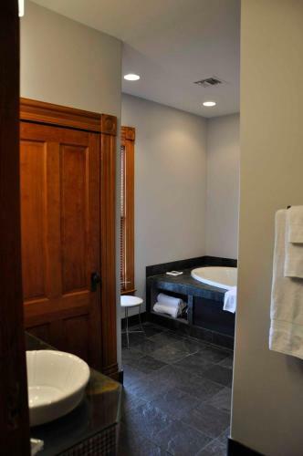 Hostal Pelton Guest House