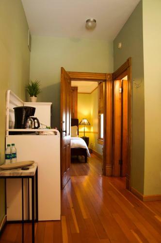 Hostal Pelton Guest House