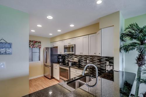 Anchorage I A14 Apartment