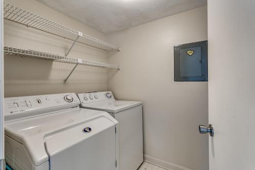Anchorage I B12 Apartment