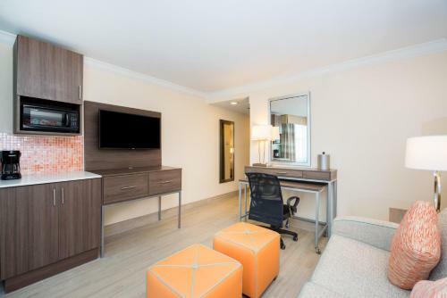 Hotel Holiday Inn Express & Suites Nassau