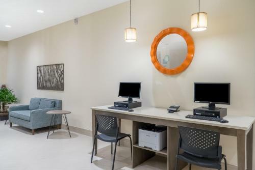 Hotel Holiday Inn Express & Suites Nassau