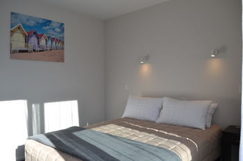 319 Addington Motel