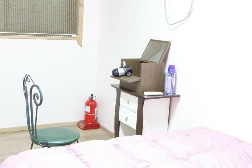 Hostal Baozen Guesthouse