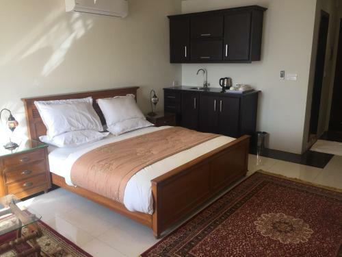 Hostal Sts Smart Suites