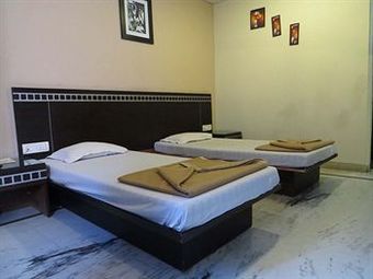 Residencia Smyle Inn