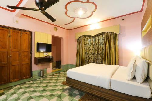 Fabhotel East View