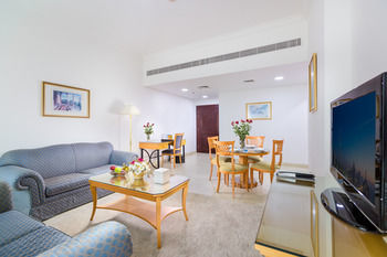 Apartamento Roda Metha Suites