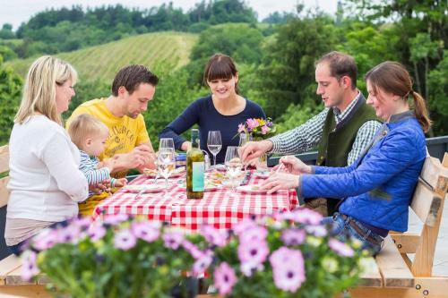 Weingut - G�stezimmer Resch Ludwig Vlg. Powoden
