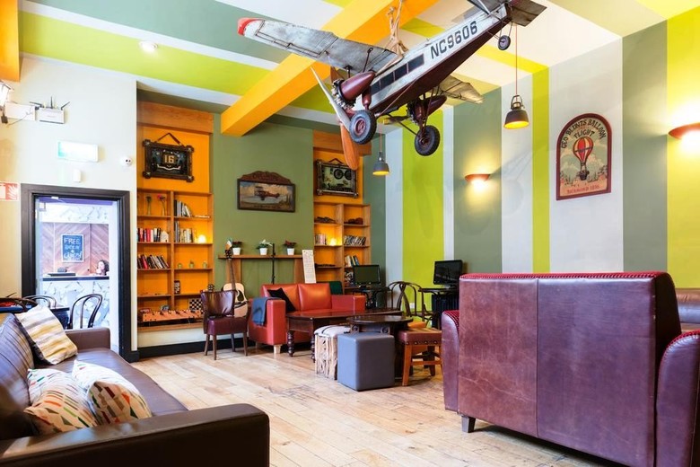 Hostal Sky Backpackers