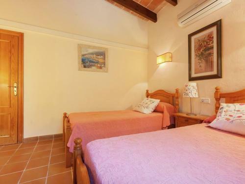 Cozy Holiday Home With Private Pool In Alcudia