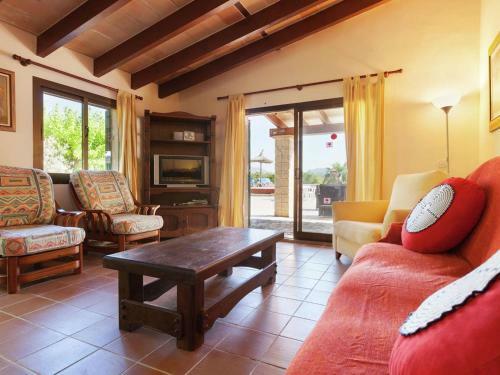 Cozy Holiday Home With Private Pool In Alcudia
