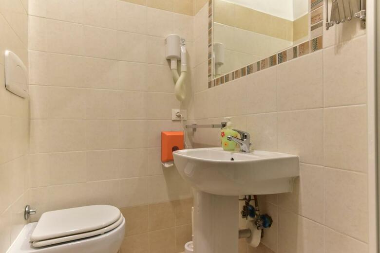 Bed & Breakfast B&t Rooms Trani