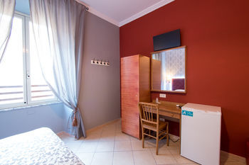 Hostal Alessandro Palace