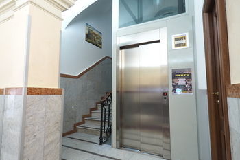 Hostal Alessandro Palace