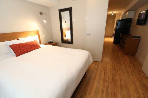 Hotel Platinum Residences