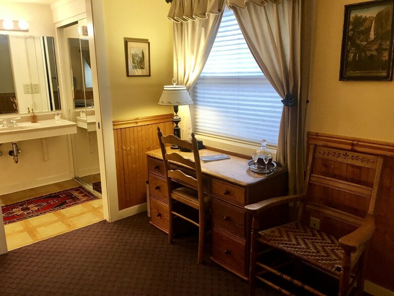 Bed & Breakfast Arden Forest Inn