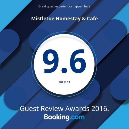 Mistletoe Homestay & Cafe