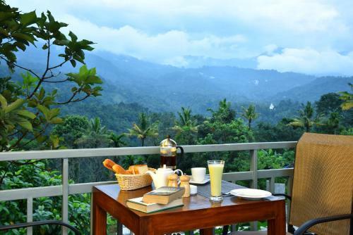 Mistletoe Homestay & Cafe