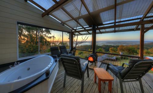 Island View Spa Cottage