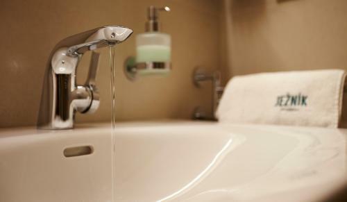 Hostal Pension Je?n�k