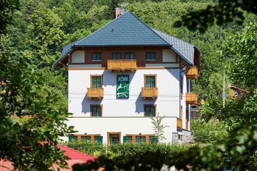 Hostal Pension Je?n�k