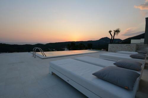 Villa Kira