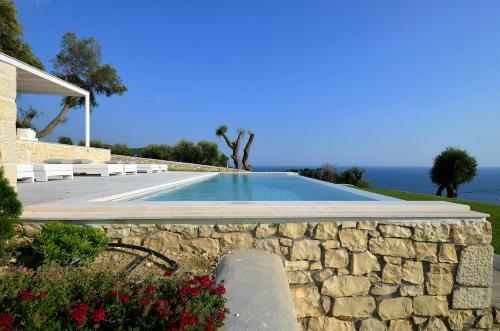 Villa Kira